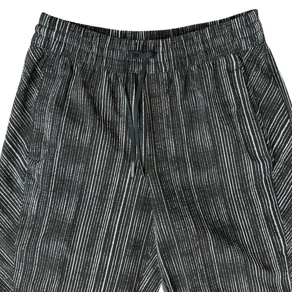 Athleta Black White Amara Stripe Arrival Ankle Pull On Pants Size 4 P Petite - Picture 3 of 13